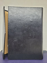 Load image into Gallery viewer, Illuminated Ottoman Qur'an. Manuscript on Paper, Circa 1800