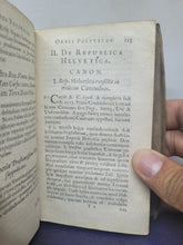 Load image into Gallery viewer, Orbis Politicus: Saheb kiran, sive orbis politicus omnium imperiorum, regnorum, rerumpublicarum, quae hodie per totum mundum florent...., 1667