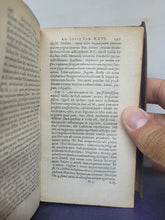 Load image into Gallery viewer, Titi Livii Historiarum Libri ex Recensione Heinsiana; And; Joh. Fred. Gonovii ad T. Livii patavini libros superstites notae, 1645/1644