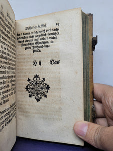 Christlicher Bericht vom hochheiligen Opffer der heiligen Meß; Bound With; Joannis Tritenhemii Abbatis Spanhemensis liber octo quaestionum, 1603/1601
