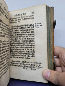 Christlicher Bericht vom hochheiligen Opffer der heiligen Meß; Bound With; Joannis Tritenhemii Abbatis Spanhemensis liber octo quaestionum, 1603/1601
