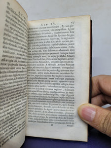 Q. Curtii Rufi Historiarum Libri, Accuratissime Editi, 1633