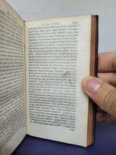 Load image into Gallery viewer, Q. Curtii Rufi Historiarum Libri, Accuratissime Editi, 1633