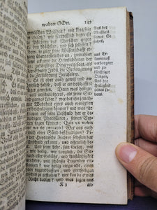 Indifferentismus oder Gleichgiltigkeit im Glauben, zu Heylsamer Wahrnung sich zu hüten vor der schädlichen Sucht der Indifferentisten, Syncretisten, und Libertiner, welche in der Religion Krumme..., 1744