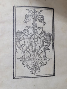 Hoc volumine haec continentur: Claudii Claudiani in Ruffinum lib. II: de bello Gildonico; epithalamium in nuptiis Honorii et Mariae; eiusdem panegyrici; in Eutropium lib.II; de bello Getico; epigrammata quaedam: de raptu Proserpinae lib. III, 1519