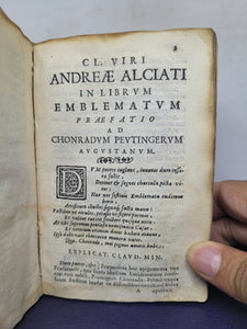 Emblemata V. Cl. Andreae Alciati: cu[m] imaginibus plerisque restitutis ad mentem auctoris, 1618