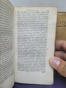 Titi Livii Historiarum Libri ex Recensione Heinsiana; And; Joh. Fred. Gonovii ad T. Livii patavini libros superstites notae, 1645/1644