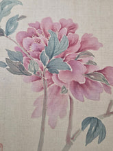 Load image into Gallery viewer, Chūnshān huà nǐgǔ shí zhèng tú (Chunshan Painting: Ten Ancient-Style Paintings), Circa 1840-1863. A Beautiful Painting Album with Ten Silk Paintings of Animals and Floral Gatherings, in Vivid Color