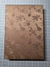 Load image into Gallery viewer, Kenno Kakishasei-cho (Sketches of Flowers by Kenno), Circa 1880-1920. 24 Beautiful Watercolor Paintings of Flowers in a Southern School Style