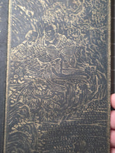 Load image into Gallery viewer, Fóshuō Wúliàngshòu Jīng (The Buddha Speaks the Infinite Life Sutra), 1376. An Extraordinarily Rare and Complete Seven Fascicle Set of Sutras. Over 200 Pages of Golden Sutras, and More than 60 Pages of Sumptuously Painted Illustrations