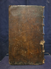 Load image into Gallery viewer, Le Medecin Sincere qui Enseigne par une Méthode Aisee a Connoitre, à guérir, à soulager et à prévenir les maladies, par des remedes doux &amp; faciles a composer 1696. Scarce Copy of this Guidebook on Illnesses, Natural Sciences, and More