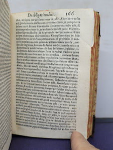 Thobiae Nonii Iuriscons. Perusini Interpretationes in nonnullos Institutionum titulos : primis annis in Gymnasio Perusino explicatae, 1579